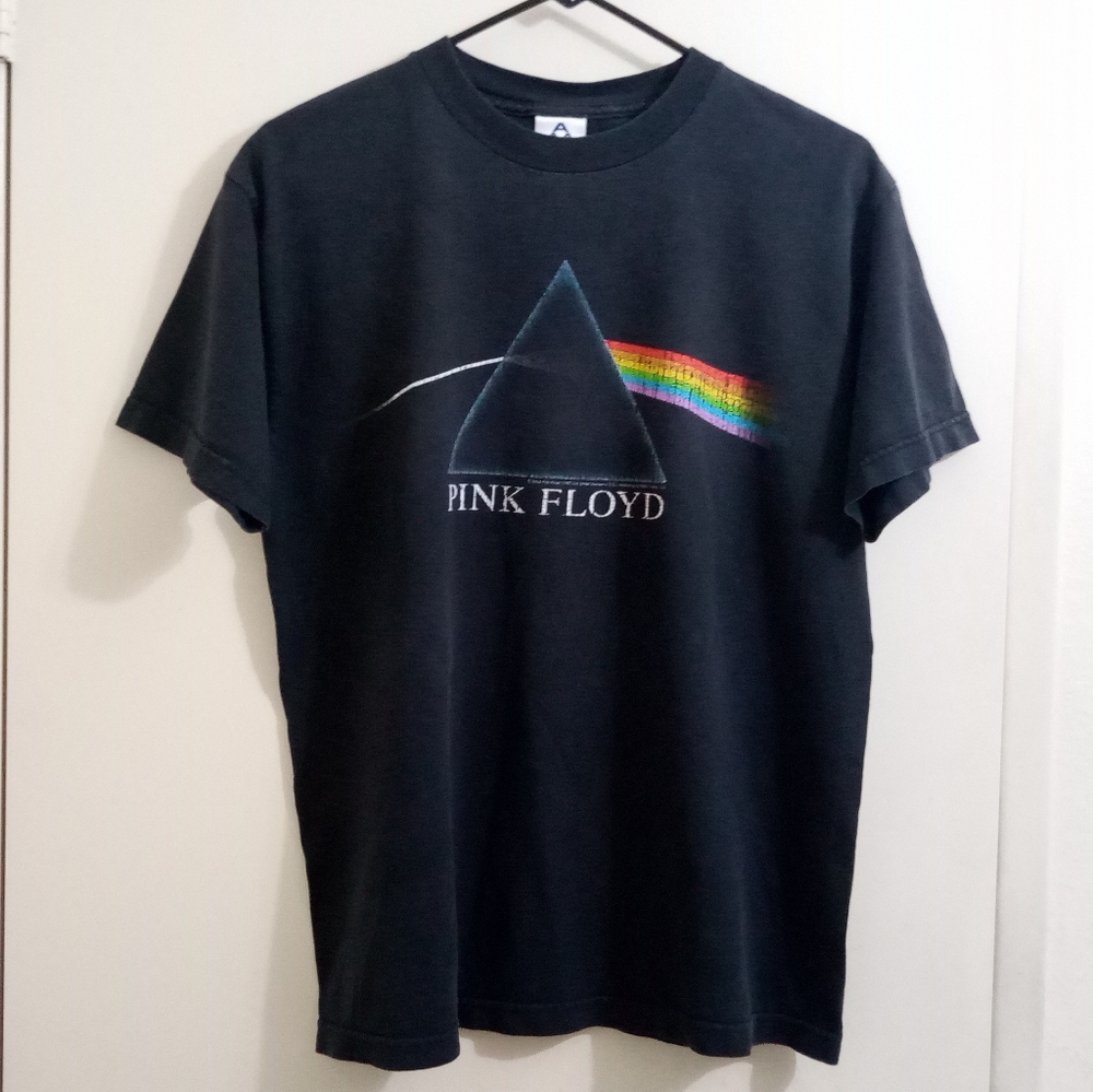 VTG Y2K Pink Floyd Dark Side Distressed T-shirt